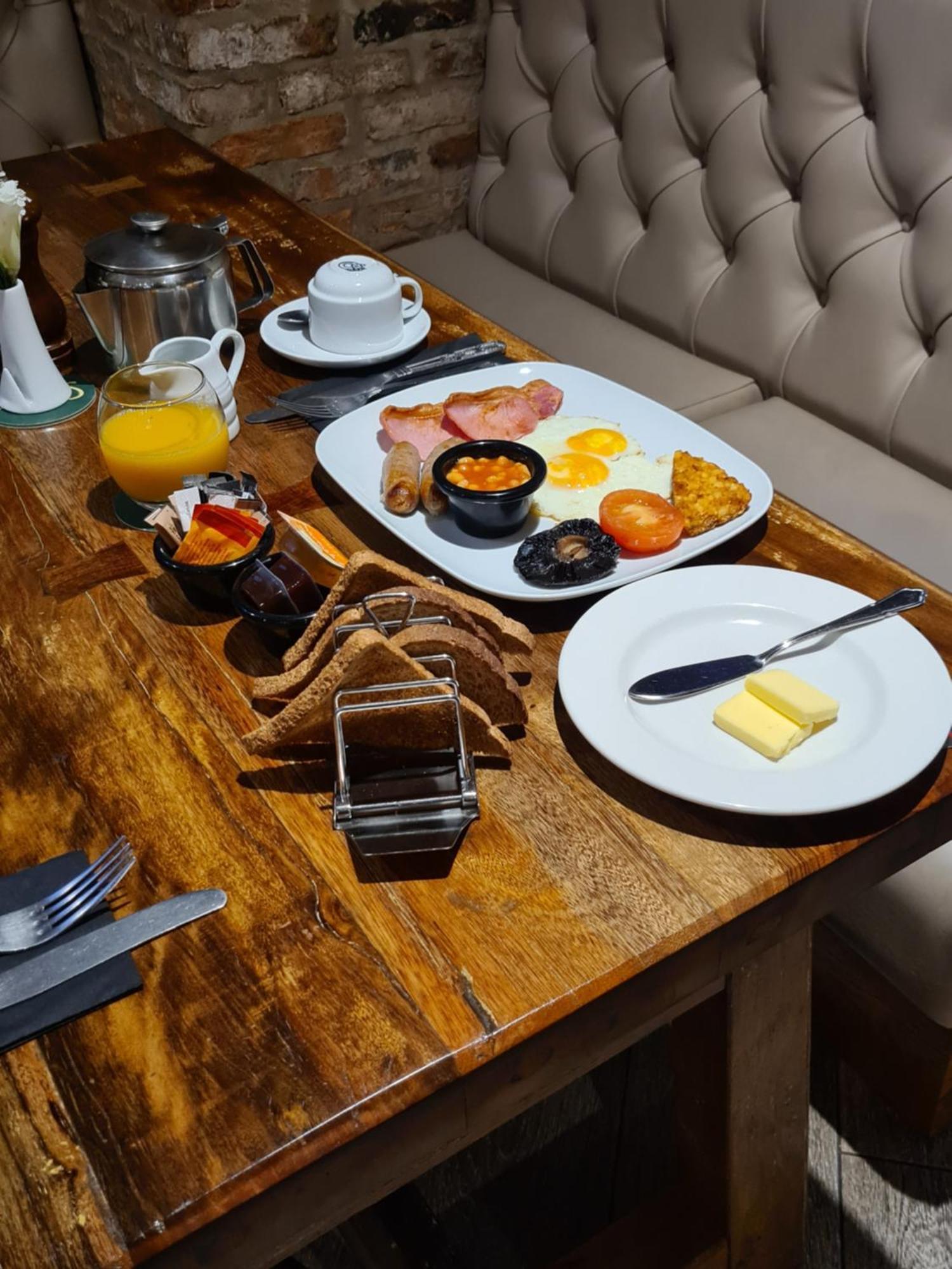 Oddfellows Hotel Carlton  Экстерьер фото